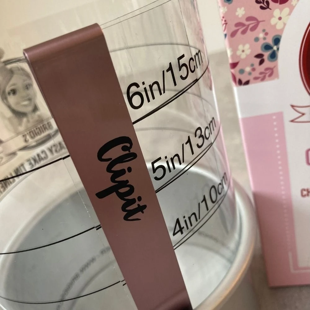 Brigid's Cake Room Round Chocolate Biscuit Cake Tin Liner Kit - Image 4