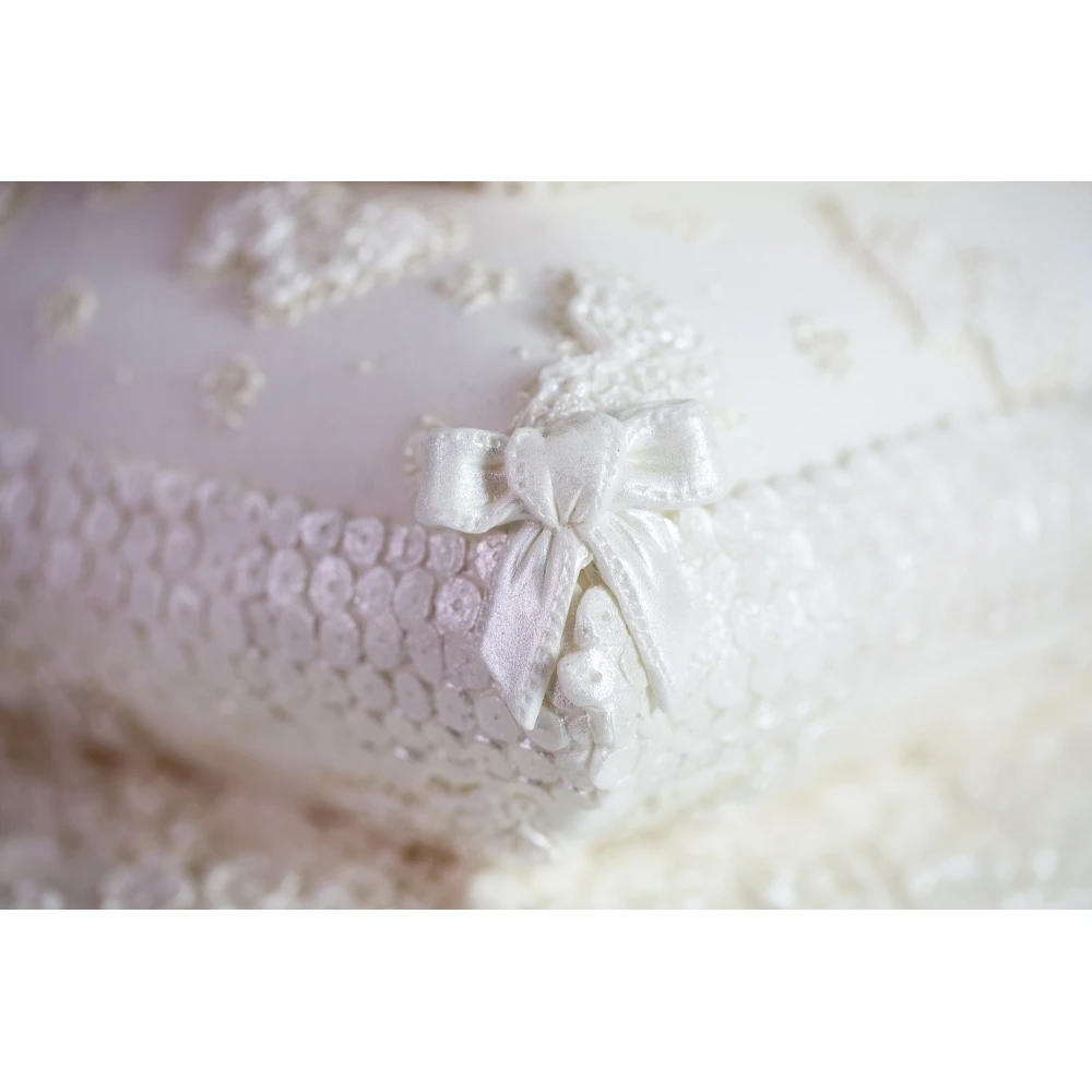 Karen Davies Bow Mould - Image 2