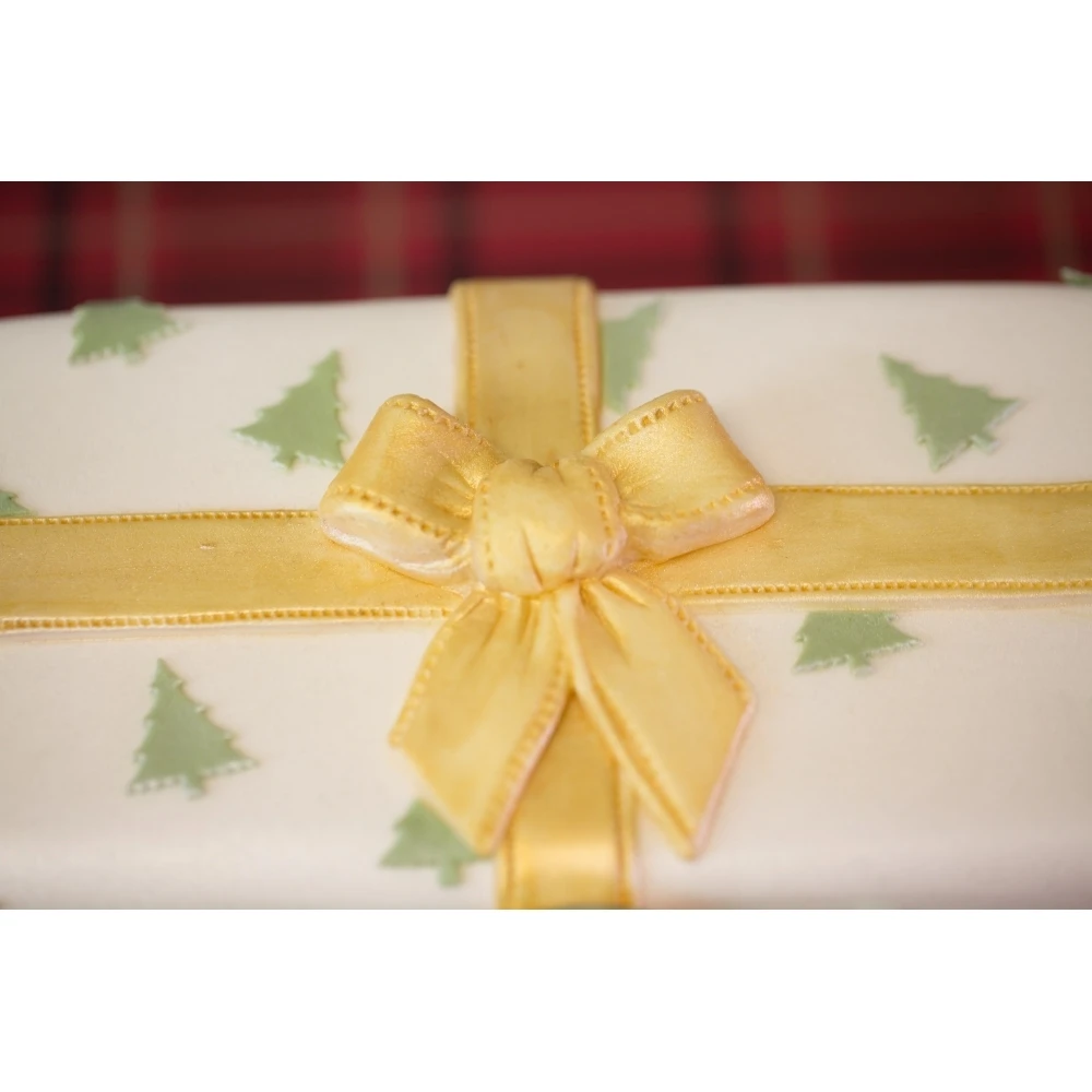 Karen Davies Bow Mould - Image 3