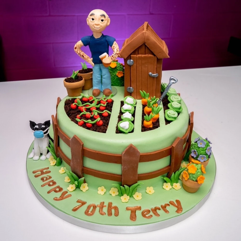 Molly Robbins Large Fast Figure - Image 5